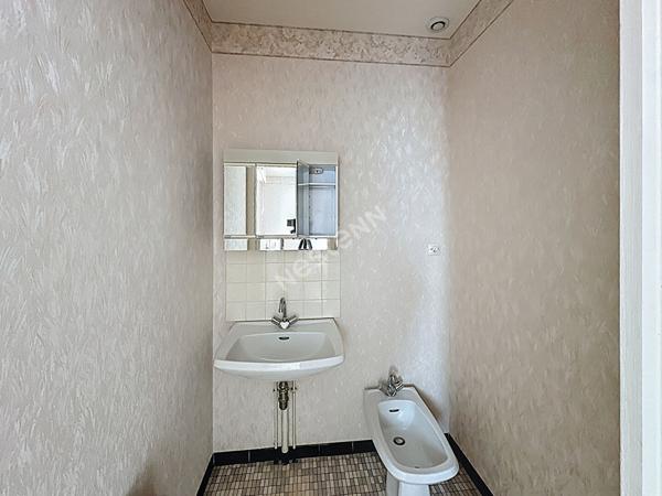 Maison spacieuse à vendre à Poitiers - Opportunité à saisir !