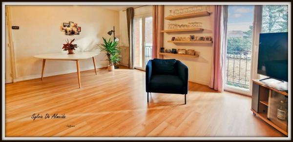 Maison à vendre 4 pièces BAGE LE CHATEL (01) proche Mâcon, 103 m² environ, garage