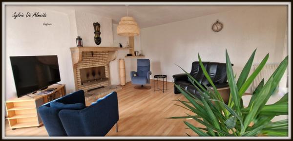 Maison à vendre 4 pièces BAGE LE CHATEL (01) proche Mâcon, 103 m² environ, garage