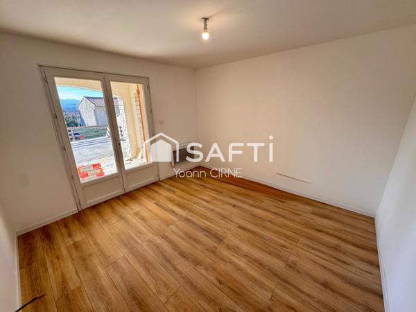 Appartement type 4 120 m2 entièrement rénové avec jardin et parking