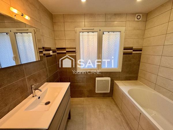 Appartement type 4 120 m2 entièrement rénové avec jardin et parking