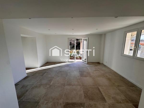 Appartement type 4 120 m2 entièrement rénové avec jardin et parking