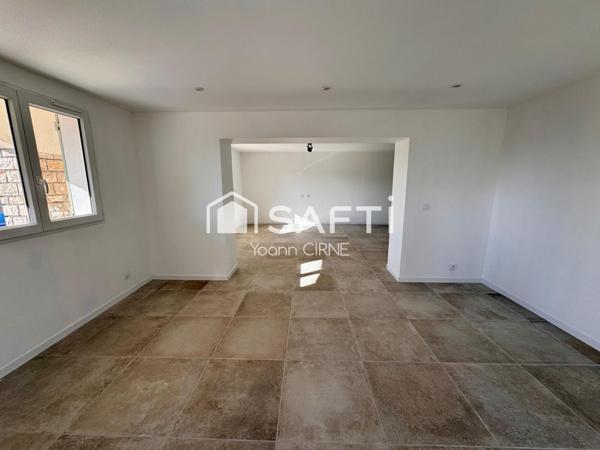 Appartement type 4 120 m2 entièrement rénové avec jardin et parking
