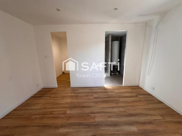 Appartement type 4 120 m2 entièrement rénové avec jardin et parking