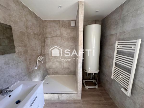 Appartement type 4 120 m2 entièrement rénové avec jardin et parking