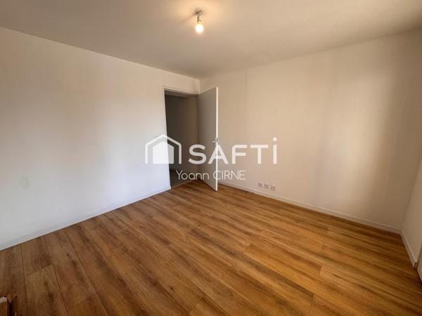 Appartement type 4 120 m2 entièrement rénové avec jardin et parking