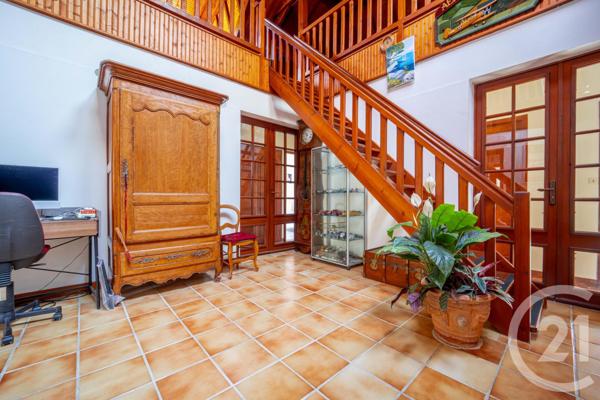 Maison à vendre  4 pièces - 177 m2 TRESSES - 33
