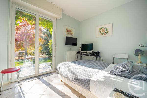 Maison à vendre  4 pièces - 177 m2 TRESSES - 33