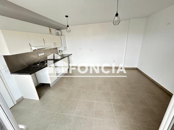 Location Appartement 2 pièces 41.75 m² - 122 RUE DU ROUET Marseille 13008
