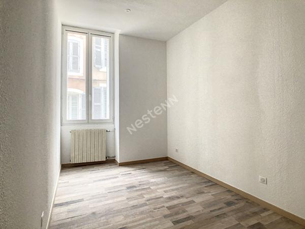 A LOUER - Appartement T3 - Centre ville de MONTELIMAR