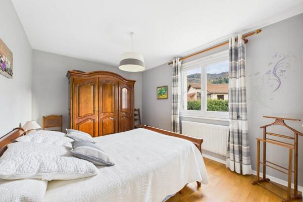 Vente Appartement 5 pièces 94 m2 à Saint-Étienne