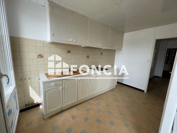 Location Appartement 3 pièces 60.55 m² - 4 AVENUE DE LA CASCADE Marseille 13015