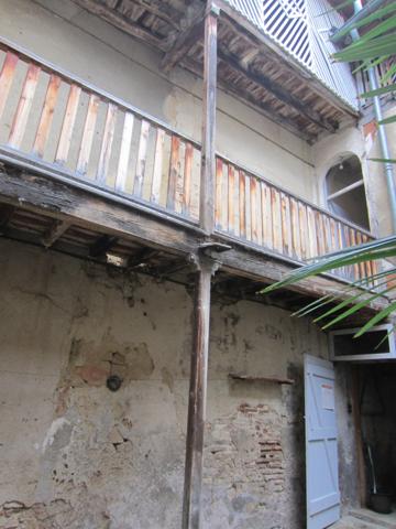 Lézat-sur-Lèze (09210) Maison de village à Colombages.