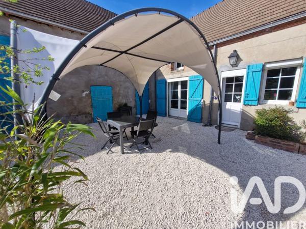 Maison à vendre 10 pièces 240 m² Bonnée