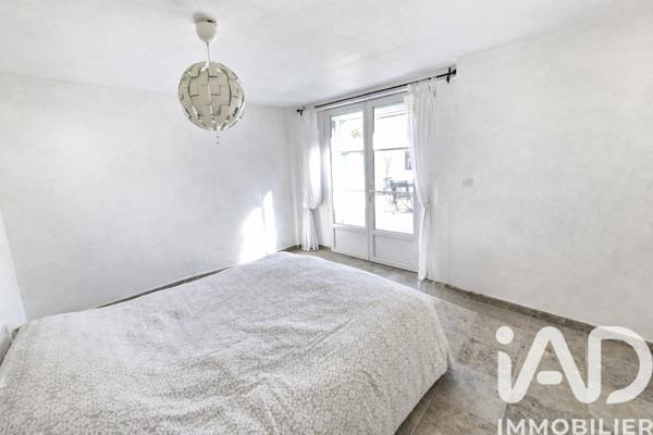 Maison à vendre 10 pièces 240 m² Bonnée