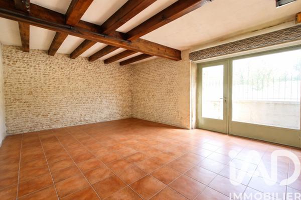 Maison à vendre 10 pièces 240 m² Bonnée