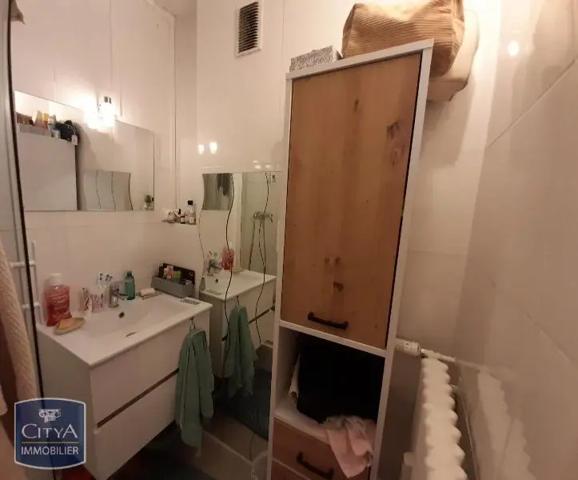 Appartement à louer 4 pièces 66.8m²