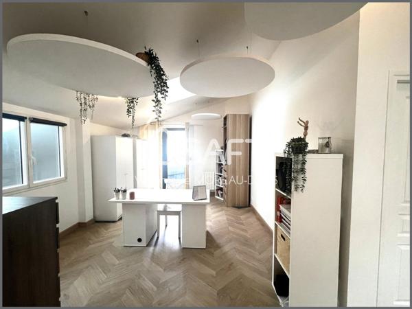 Belle maison récente atypique