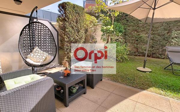 Appartement à vendre    2 pièces • 49,43 m2 Issy-les-Moulineaux