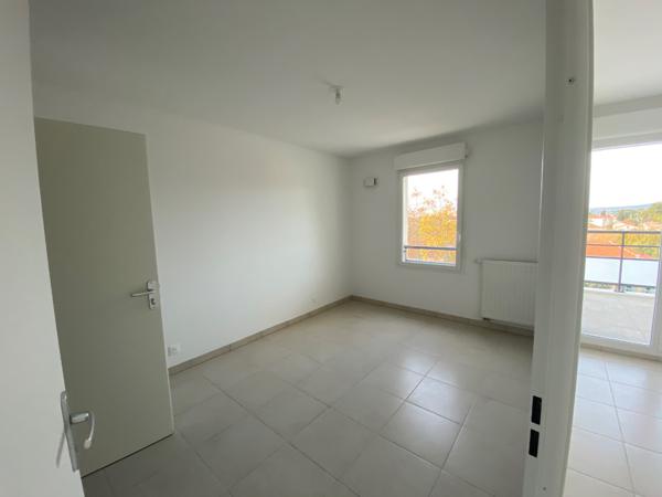 A louer, Appartement Marseille 13012, Les 3 Lucs, 2 pièces . 38 m2