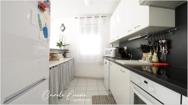 Appartement avec grande terrasse et garage