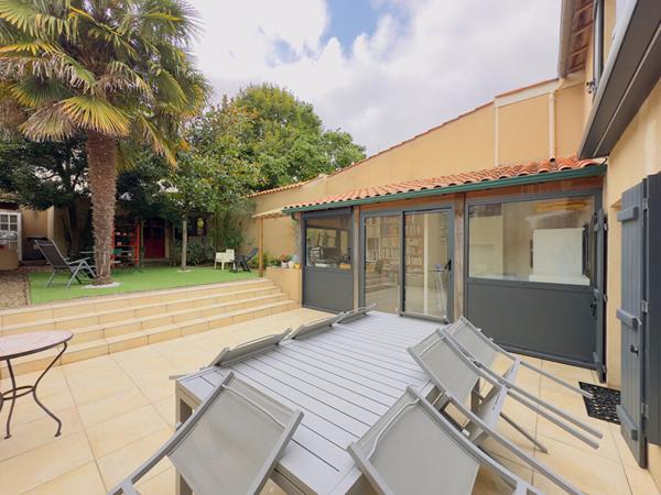 LA ROCHE SUR YON MAISON HYPER CENTRE-VILLE EXCLUSIVITE AMANDA