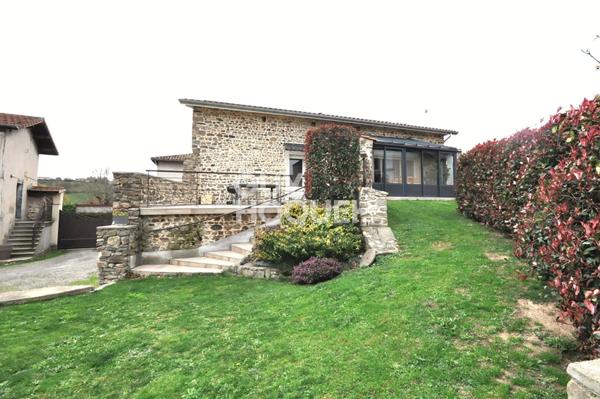 Maison à Grammond de 181 m² sur une parcelle de 637 m²