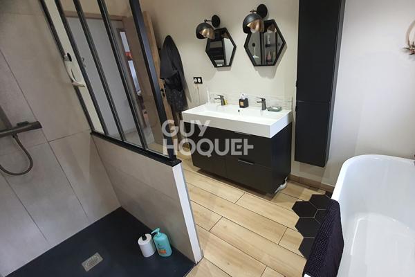 Maison à Grammond de 181 m² sur une parcelle de 637 m²