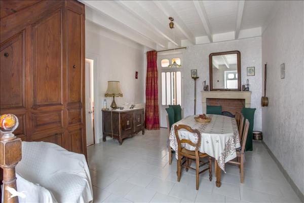 Maison à vendre |  Andilly |  7 pièces | 188 m²