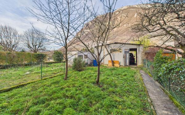 Appartement à vendre    2 pièces • 90,34 m2 Montmélian