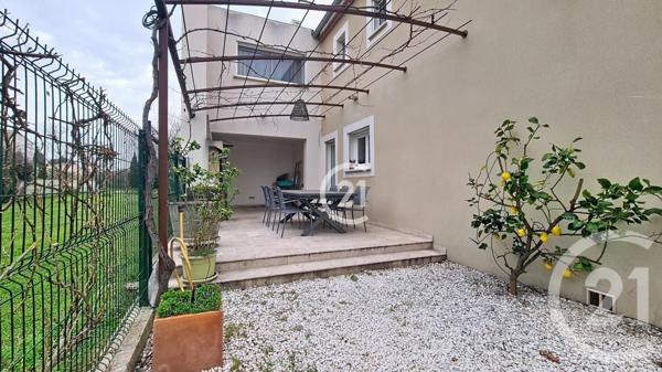 Maison à vendre  4 pièces - 98 m2 ST GILLES - 30
