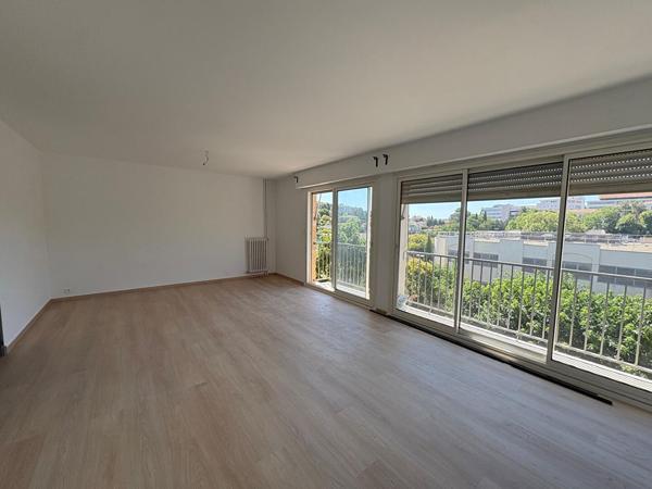 Appartement St Donat Aix En Provence 3 pièces 80.80 m2 et cave privative