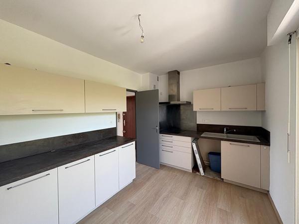 Appartement St Donat Aix En Provence 3 pièces 80.80 m2 et cave privative
