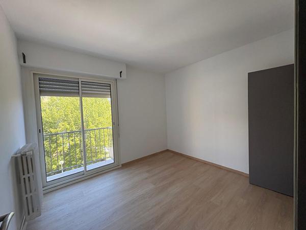 Appartement St Donat Aix En Provence 3 pièces 80.80 m2 et cave privative