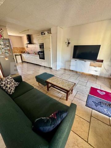 Maison de 140m2 à Saint Symphorien le Château ! 