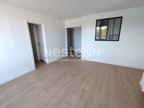 A VENDRE MONTIGNY LE BRETONNEUX LA SOURDERIE 3 PIECES EN ETAGE AVEC ASCENSEUR ET PARKING S/SOL