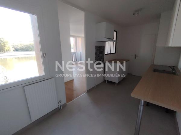 A VENDRE MONTIGNY LE BRETONNEUX LA SOURDERIE 3 PIECES EN ETAGE AVEC ASCENSEUR ET PARKING S/SOL