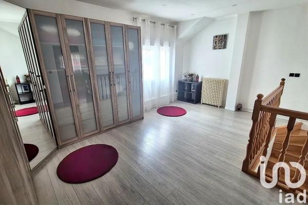 Maison 7 pièces de 130 m² à Noisy-le-Sec (93130)