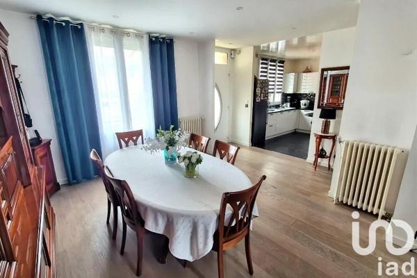 Maison 7 pièces de 130 m² à Noisy-le-Sec (93130)