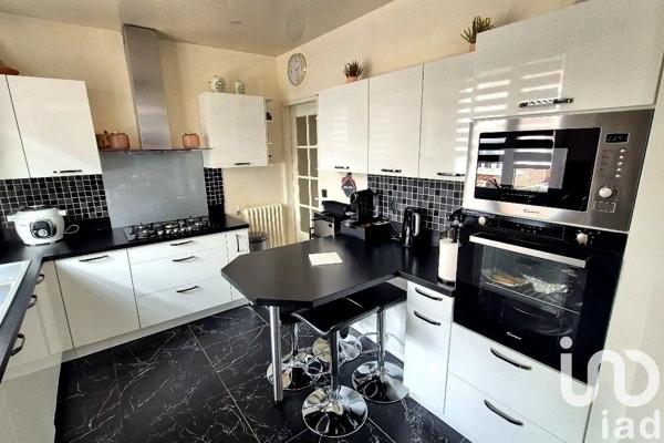 Maison 7 pièces de 130 m² à Noisy-le-Sec (93130)