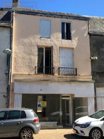 Immeuble à vendre à Villaines-la-Juhel en Mayenne (53700), ref : 483