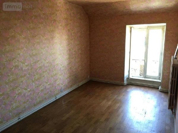 Immeuble à vendre à Villaines-la-Juhel en Mayenne (53700), ref : 483