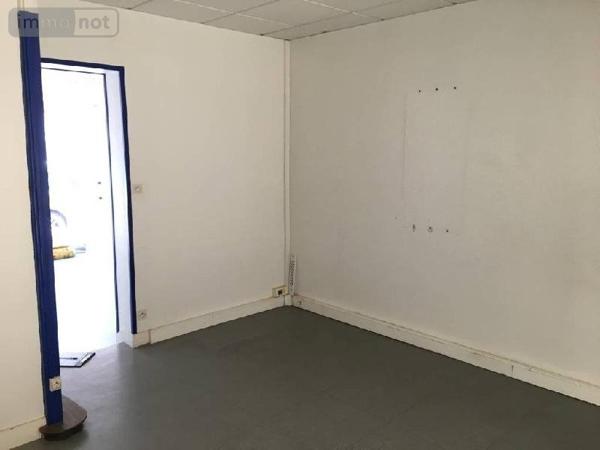 Immeuble à vendre à Villaines-la-Juhel en Mayenne (53700), ref : 483