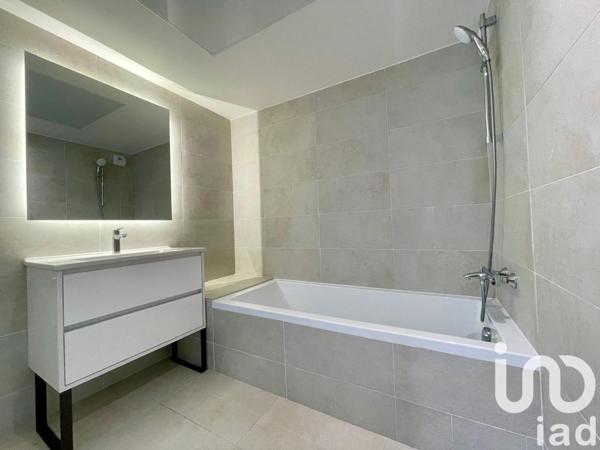 Appartement à vendre 2 pièces 47 m² Saint-Laurent-du-Var