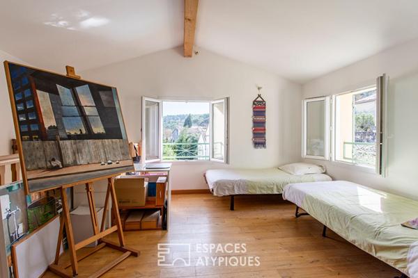 L’inattendue, maison en coeur de village avec vue, jardin et bassin