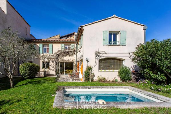 L’inattendue, maison en coeur de village avec vue, jardin et bassin