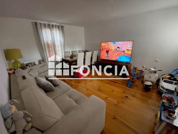 Location Appartement 3 pièces 71.7 m² - 3 AVENUE DU MARSAN Saint Sever 40500