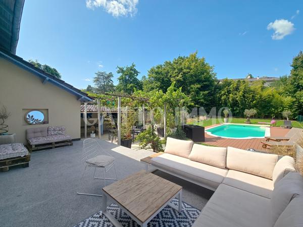 Longeville-lès-Metz (57050) SOUS OFFRE // Charmante maison 150m² avec piscine chauffée à Longeville-Les-Metz