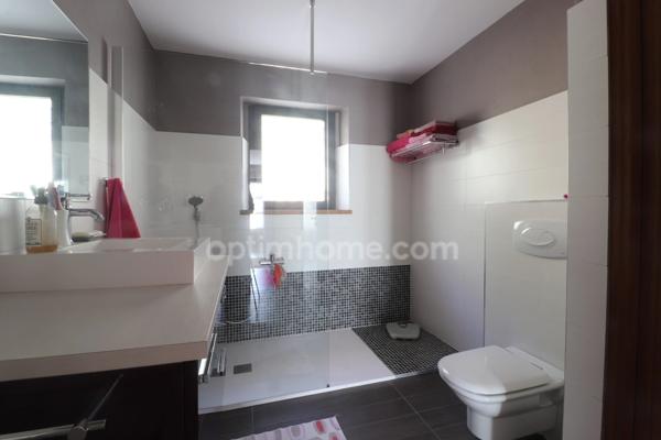 Propriété d'exception de 15 pièces à 15 minutes de l'aéroport de Bastia- Entre Parc Galéa et plages de la Costa Verde