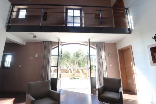 Propriété d'exception de 15 pièces à 15 minutes de l'aéroport de Bastia- Entre Parc Galéa et plages de la Costa Verde